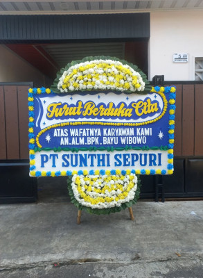 Papan Bunga Duka di Karang Sidemen